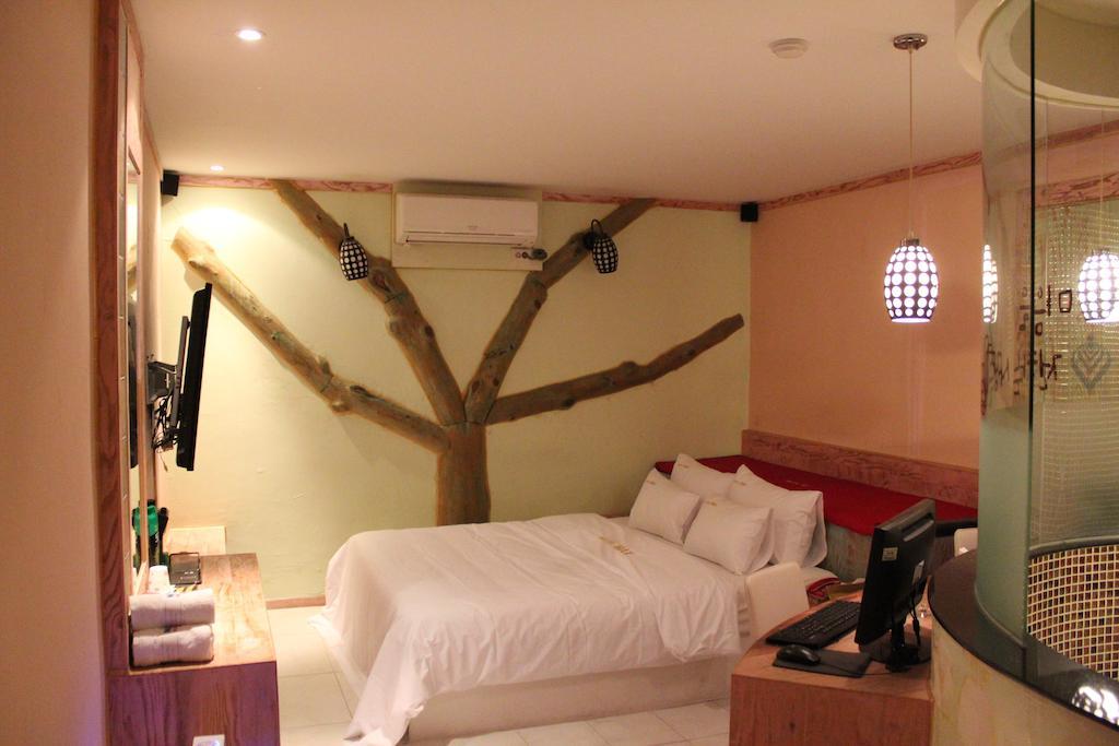 Max Hotel Daejeon Room photo